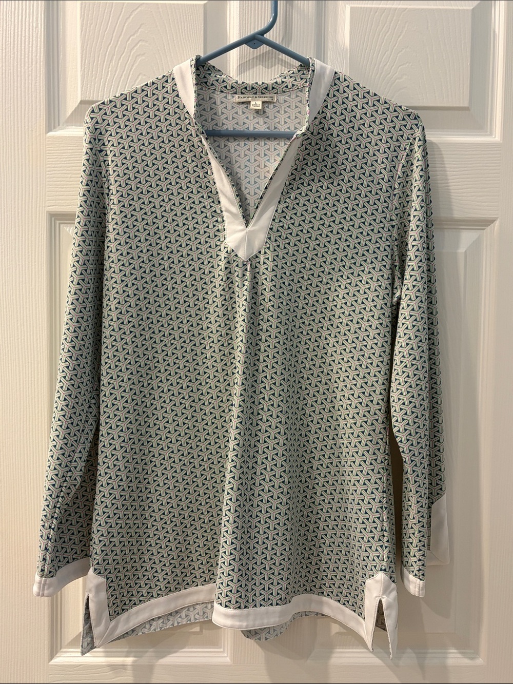 Women's Fairway & Green Geometric V-Neck Tunic